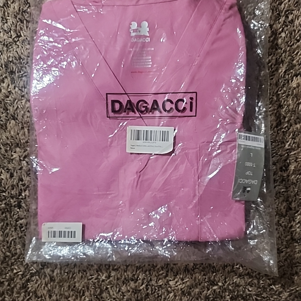 Dagacci Scrub set - Picture 2 of 2
